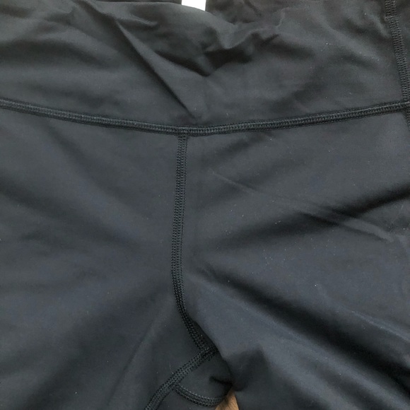 Roots and Lululemon pants - Picture 6 of 13